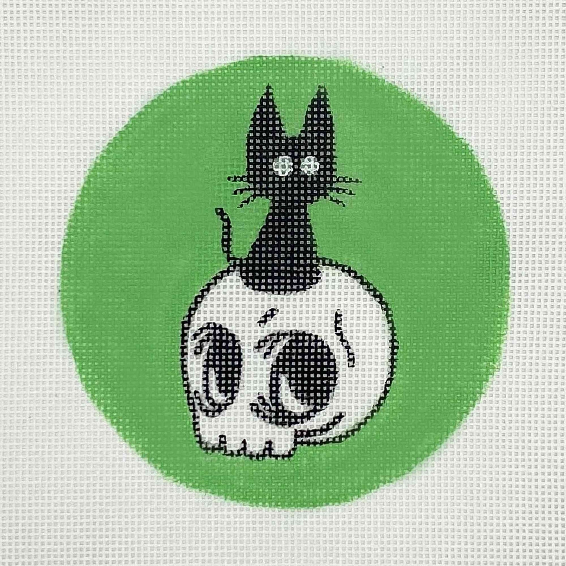 Halloween- Skull with cat on top