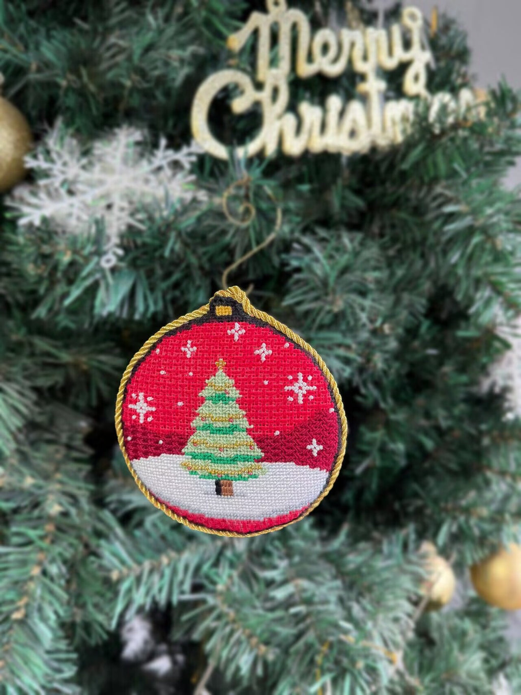 Holiday Ornament Stitch & Self-Finishing Kit