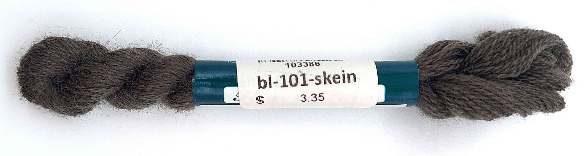 Bella Lusso - 45 yard skein - FDP-bl-101-skein