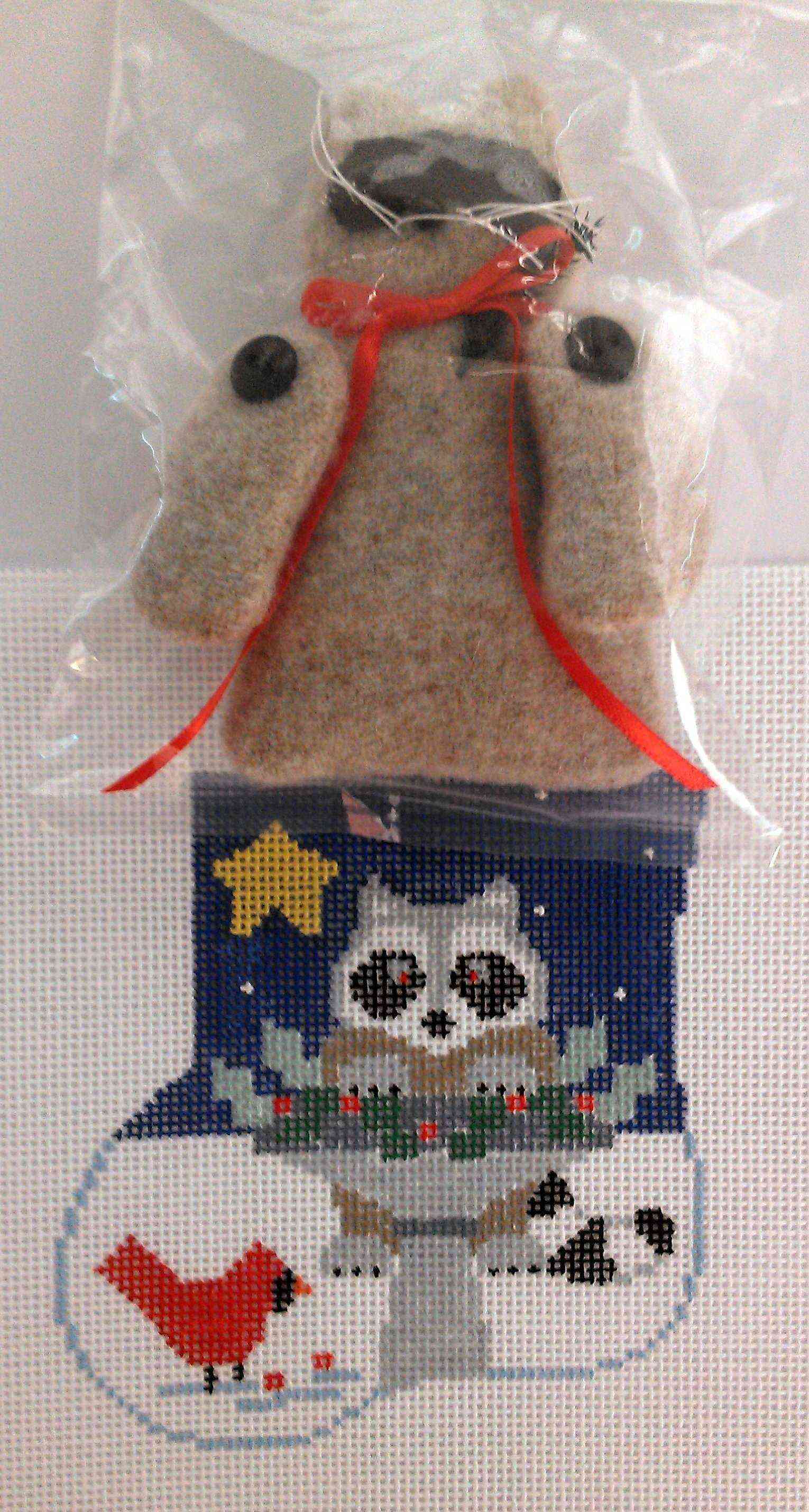 Mini-sock with Insert - Birdbath with Raccoon