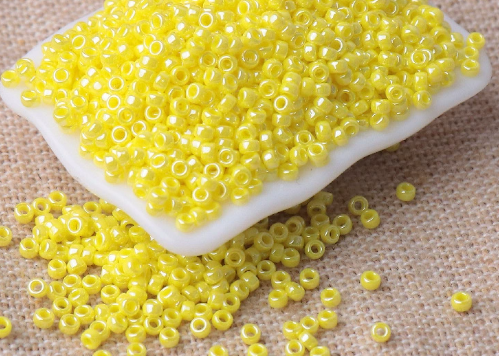 Oiled Seed Bead(1.5mm)