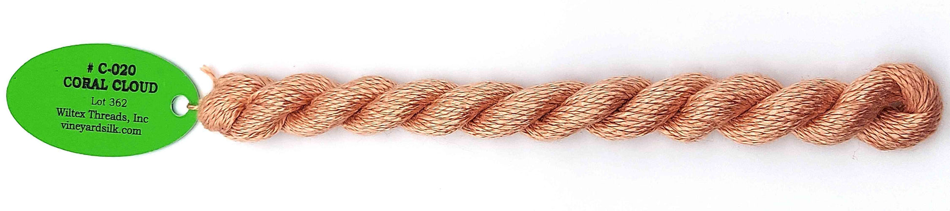 Vineyard Silk Classic - 020 Coral Cloud