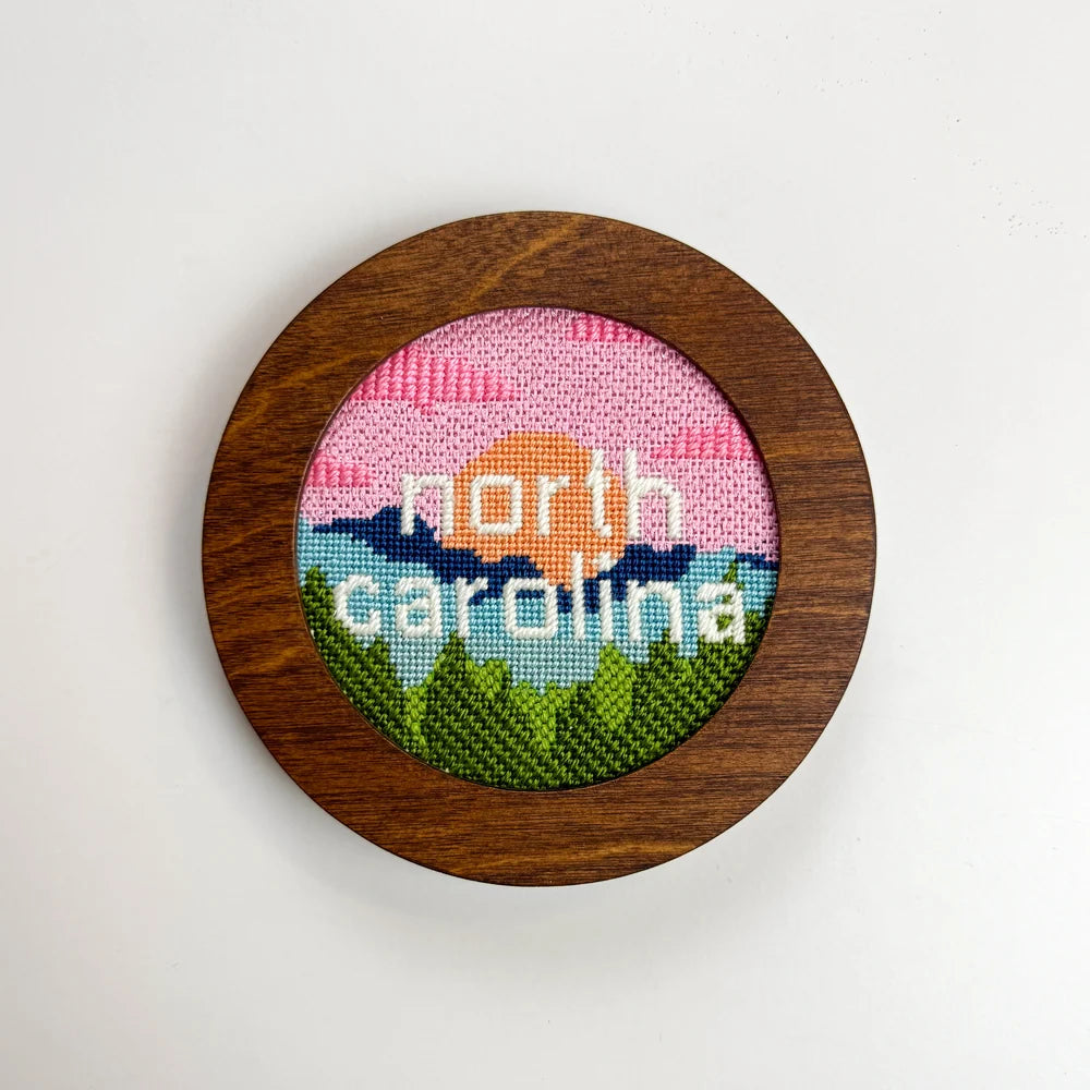 Circle Wooden Frame for 4" Rounds - Caramel Stain